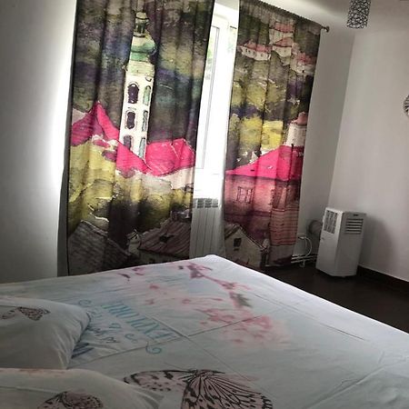 Central Home Piatra Neamţ Екстериор снимка