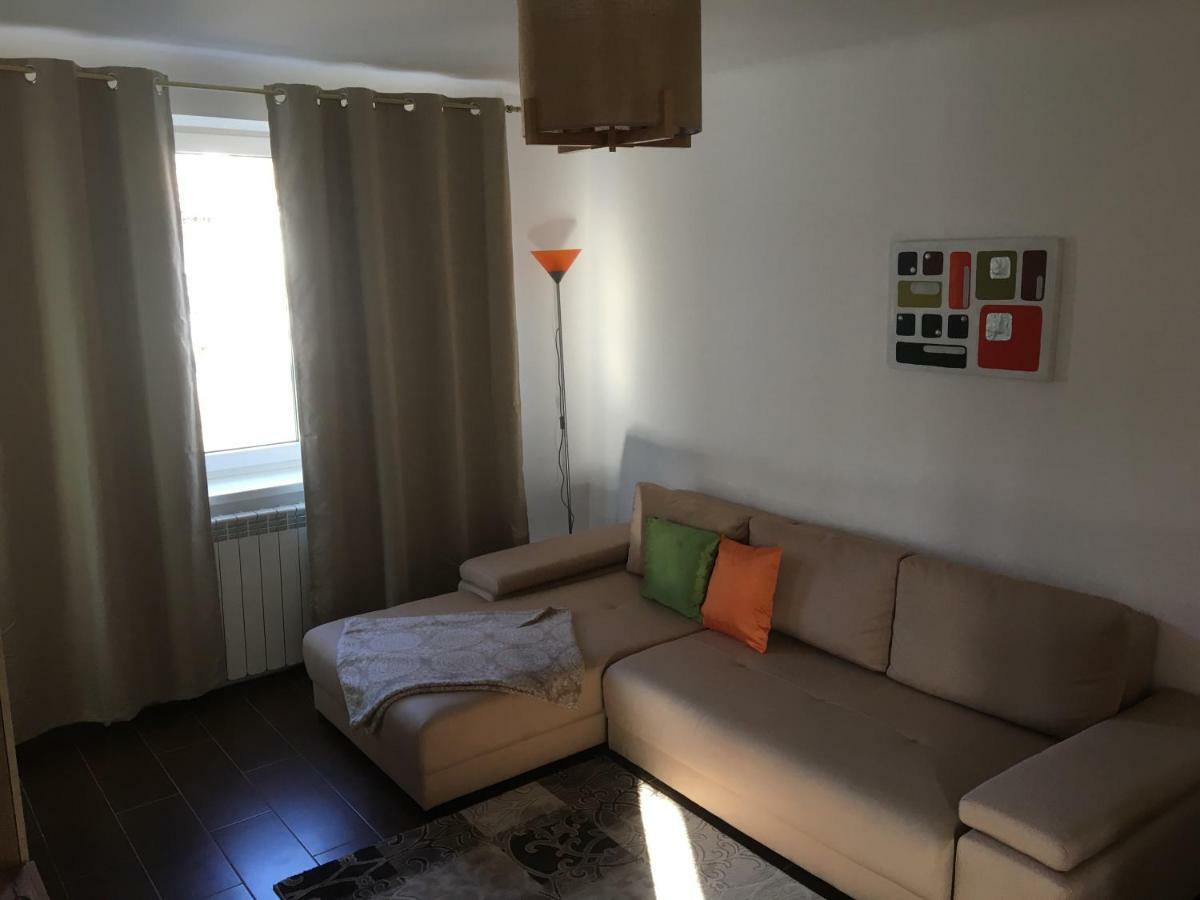Central Home Piatra Neamţ Екстериор снимка